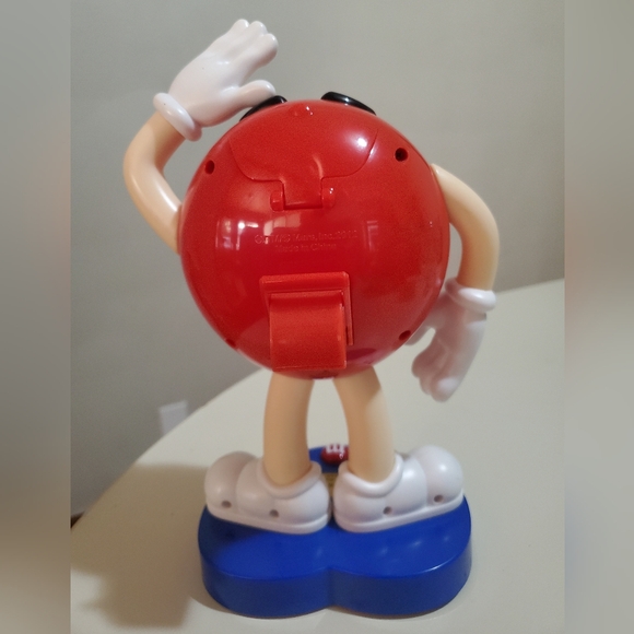 M&M 's waving Red Candy DISPENSER  .. Mars Company Collectibe ... - Picture 5 of 14